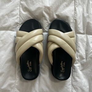 Seychelles Puffy Cross-band Slide Sandals size 8